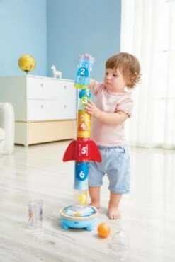 HAPE Raketen-Flugstation 9 HAPE Raketen-Flugstation -Hape Verkaufsgeschäft 19690525 04