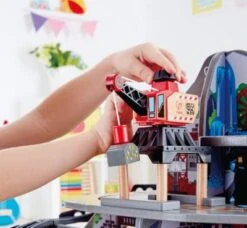 HAPE Riesige Bergmine 9 HAPE Riesige Bergmine -Hape Verkaufsgeschäft 5625144 04