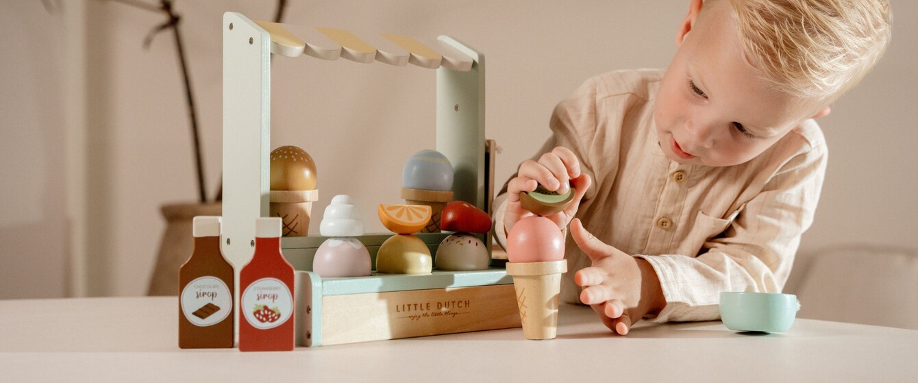 Hape Verkaufsgeschäft 3 Hape Verkaufsgeschäft -Hape Verkaufsgeschäft fantasyroom spielzeug spielzimmer holzspielzeug