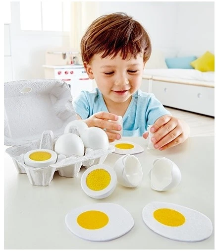 Hape Eierkarton Von Hape| 3 Hartgekochte Eier Mit Leicht Ablösbarer Schale & 3 Spiegeleier, Realistisches Lernspielzeug Für Kinder Ab Drei Jahren Aus Holz 3 Hape Eierkarton Von Hape| 3 Hartgekochte Eier Mit Leicht Ablösbarer Schale & 3 Spiegeleier, Realistisches Lernspielzeug Für Kinder Ab Drei Jahren Aus Holz – Bild 3
